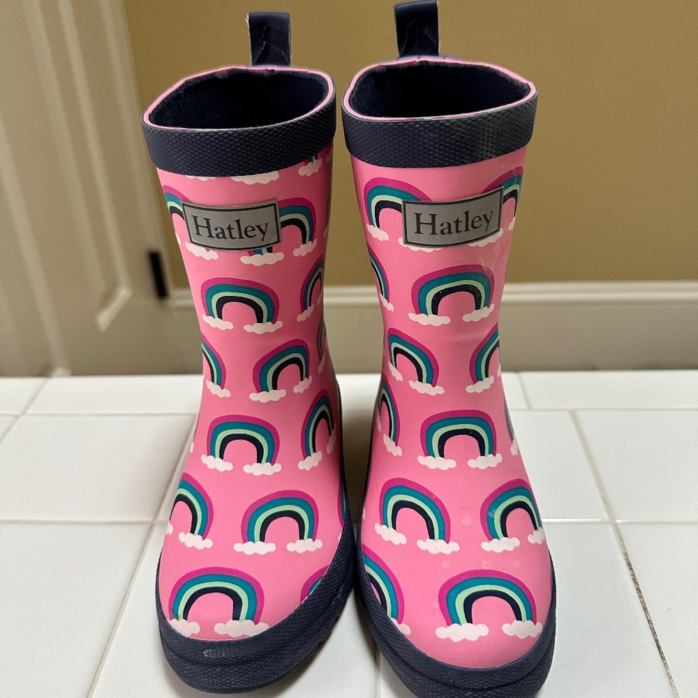 Hatley Pink Rainbow Rainboots - Size 9